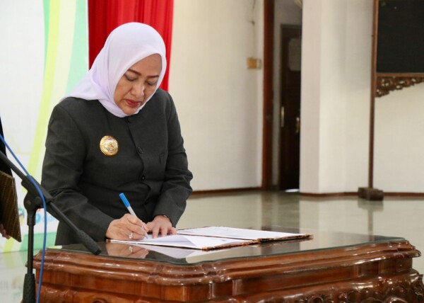 F31b3228a56b4f0c75f830b51115dbc64d1b7aa972c5c5e73da8d60ff1d0c344.0 (1)